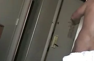 შეიჭრება სახლში მეზობლის მოხვდა კარგი ფხვნილი