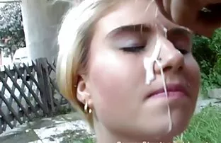 ორი მცხოვრები სარგებლობს მათი მიწათმფლობელი