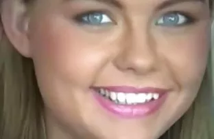 მანკიერი Lanny Barbie საცხენოსნო მამალი მოსწონს მხოლოდ მან იცის