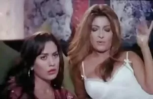 მეგონ ჯეგი არის ცხელი ახალგაზრდა ქალბატონი ..